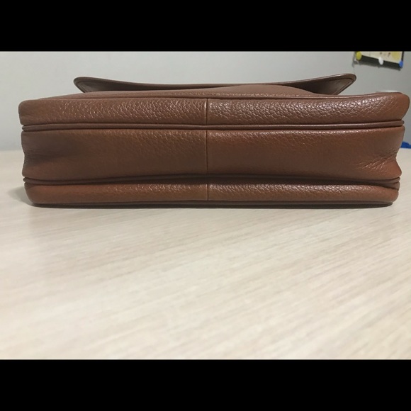 SEND me an offer
Burberrys of London 🌹Price⬇️⬇️⬇️ - Picture 5 of 13